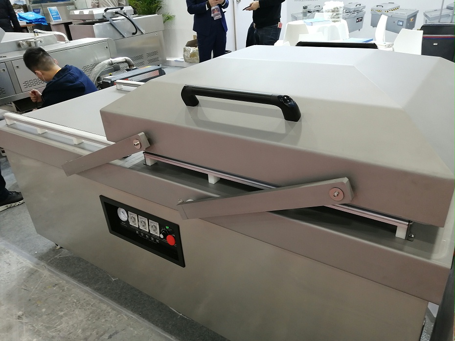 歐拓手輪廠家專業(yè)制造管狀拉手，內(nèi)波手輪,背波紋手輪,橢圓拉手,膠木拉手,方形拉手