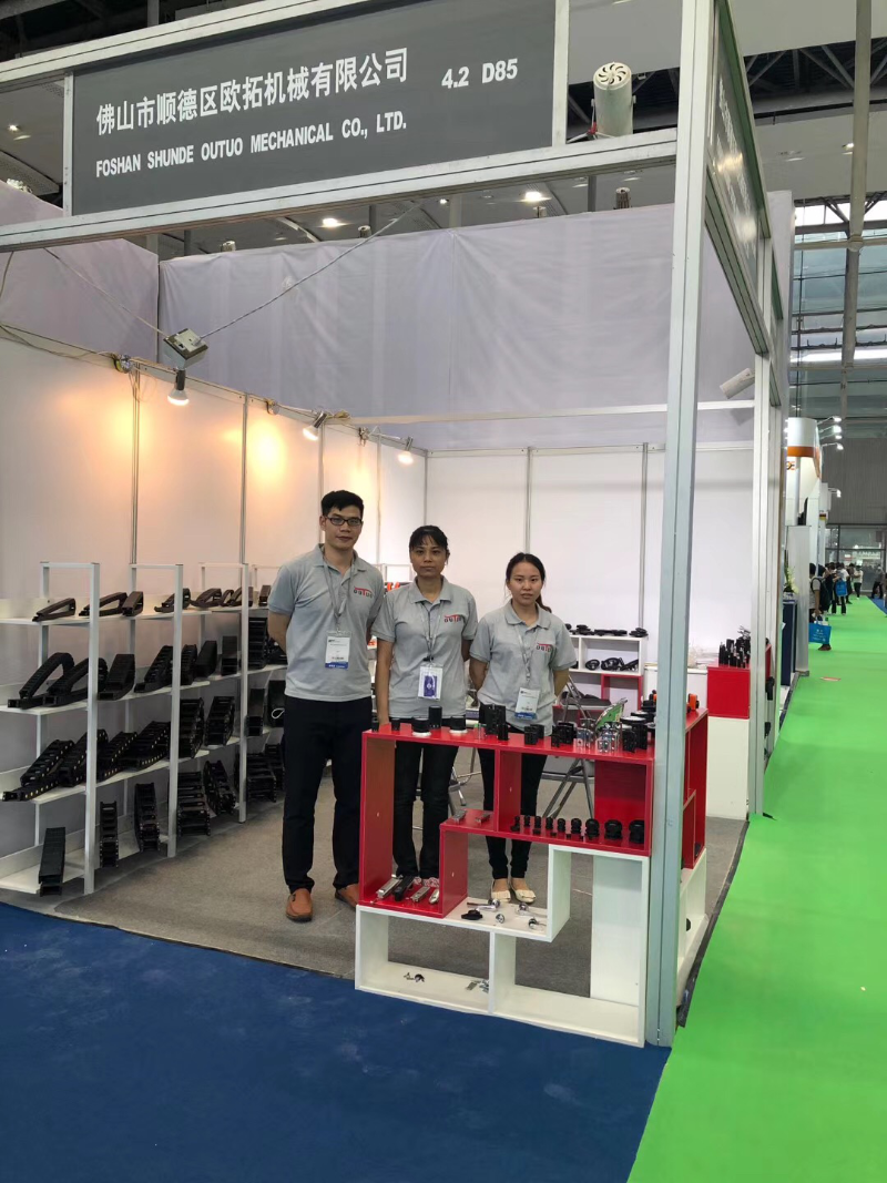 歐拓批發(fā)管狀拉手,內波紋手輪,背波紋手輪,橢圓拉手,膠木拉手,方形拉手